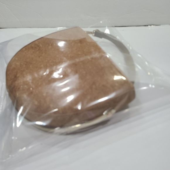 Madison West Stylish Tan Cork Crossbody Bag With Gold Handle - Picture 9 of 9